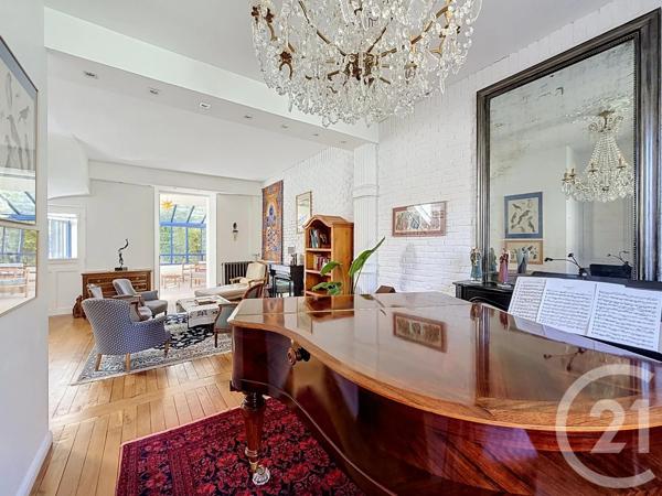 Maison à vendre  10 pièces - 227 m 2   FONTAINEBLEAU  - 77