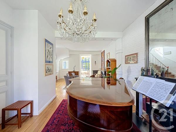 Maison à vendre  10 pièces - 227 m 2   FONTAINEBLEAU  - 77