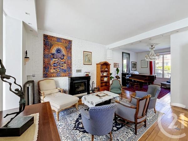 Maison à vendre  10 pièces - 227 m 2   FONTAINEBLEAU  - 77