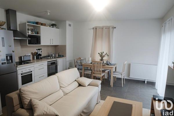 Appartement 3 pièces de 64 m² à Bordeaux (33300)