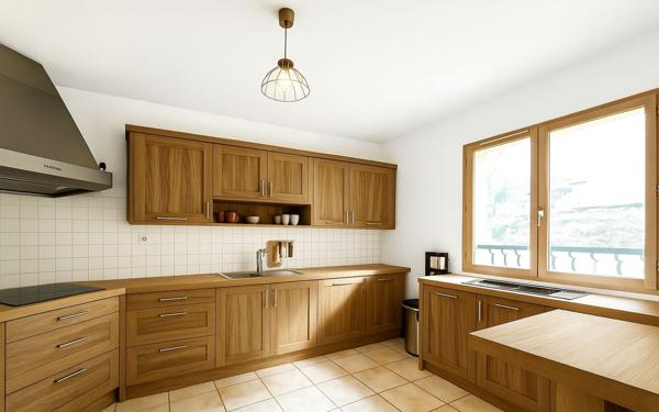 Maison à vendre    4 pièces •  Marseille 16