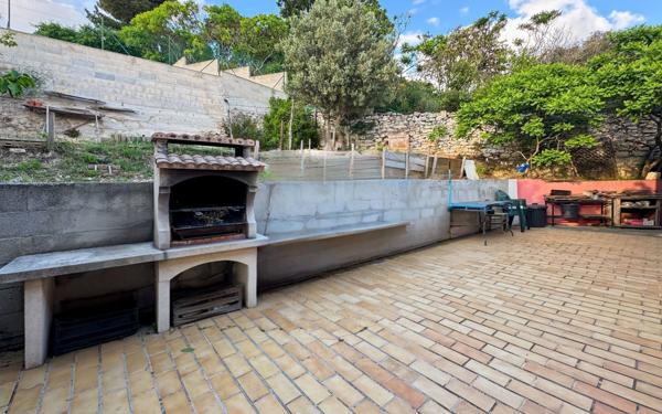 Maison à vendre    4 pièces •  Marseille 16