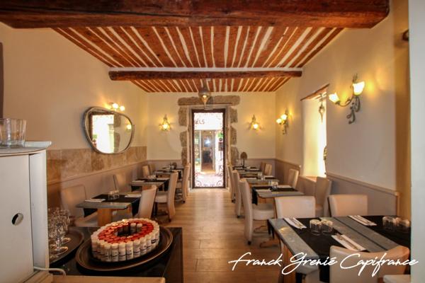 Fonds de commerce restaurant à vendre SANARY SUR MER (83)