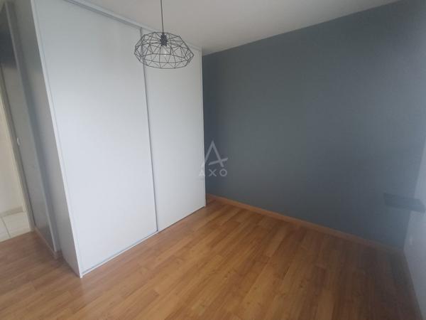 A  15 m de Dieppe Maison a vendre de type F 5   sur sous sol complet  terrain 1500 m² St Germain d' étable