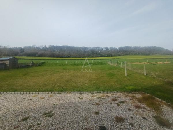 A  15 m de Dieppe Maison a vendre de type F 5   sur sous sol complet  terrain 1500 m² St Germain d' étable
