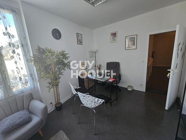 Local commercial Lescar