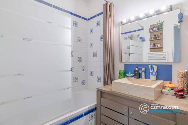 Village d'Auteuil - immeuble - semi récent - 3 pièces - 2 chambres
