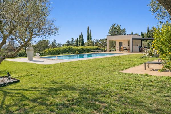 Vente Maison de luxe Aix-en-Provence 10 Pièces 250 m²