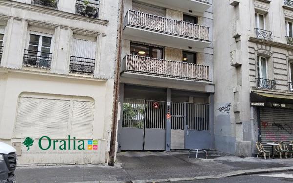 Parking · Location Paris (75018)