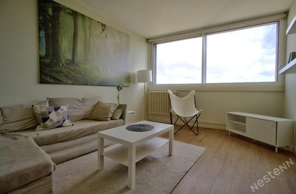 AGEN HYPER CENTRE - Appartement rénové de 94m² avec 3 chambres, ascenseur et cellier