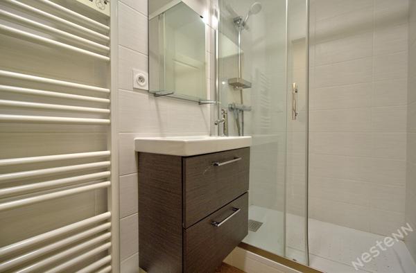 AGEN HYPER CENTRE - Appartement rénové de 94m² avec 3 chambres, ascenseur et cellier