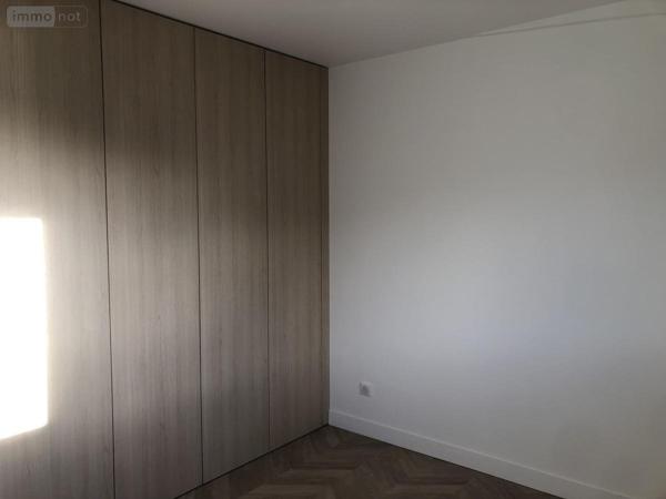 Maison à louer à Caudan dans le Morbihan (56850), ref : 56082-L77