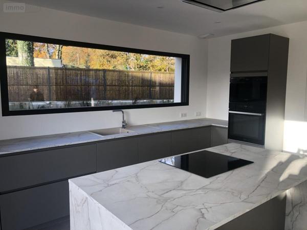 Maison à louer à Caudan dans le Morbihan (56850), ref : 56082-L77