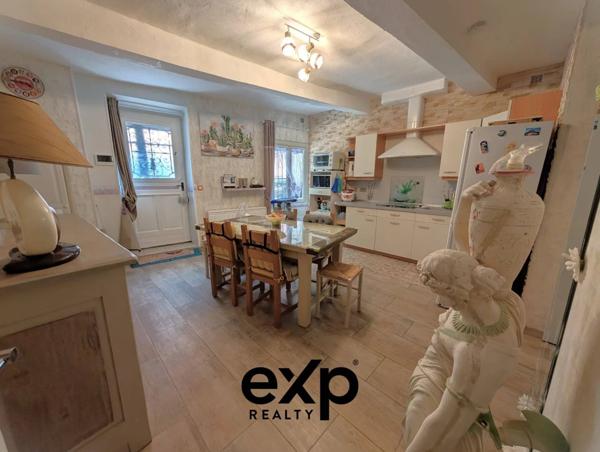 Maison de village charmante à Bessan