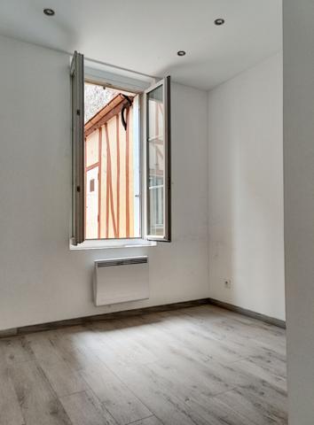 Location appartement près de ELBEUF - 1 pièce(s) - 21 m² - 331 €/mois