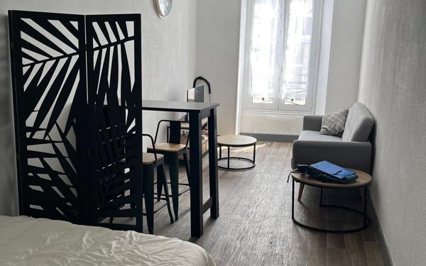 Appartement à louer    1 pièce • 27,87 m2 Pau