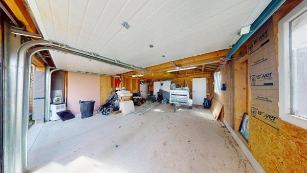 2 maisons 365000  pour un total de 205 m2 et S/S total