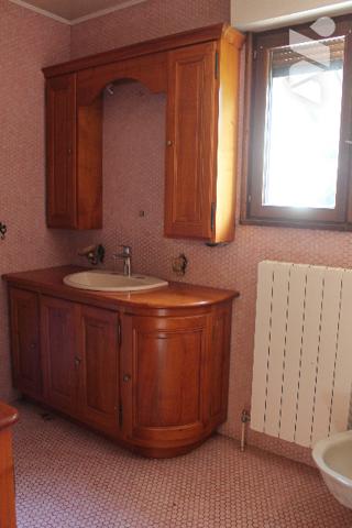 Maison style chalet de 130m² sur 1182m² de terrain en situation dominante et belle vue imprenable