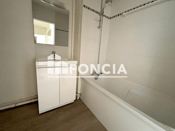 Location Appartement 3 pièces 67 m² - 25 RUE DE LATTRE DE TASSIGNY Le Havre 76600