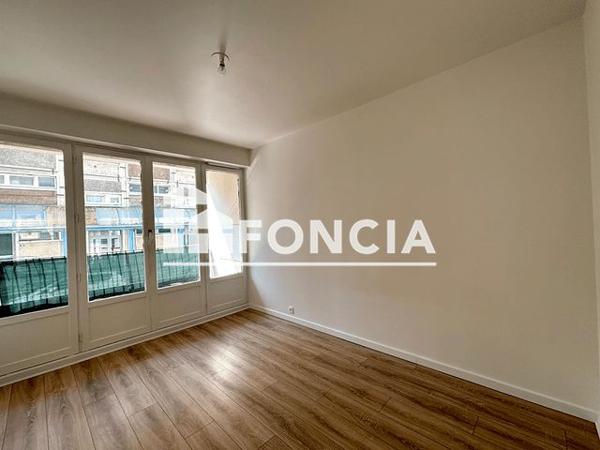 Location Appartement 3 pièces 67 m² - 25 RUE DE LATTRE DE TASSIGNY Le Havre 76600