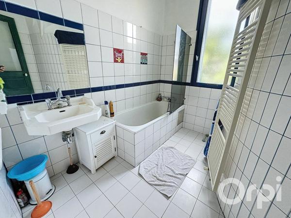 Maison à vendre    6 pièces • 180 m2 Châtillon