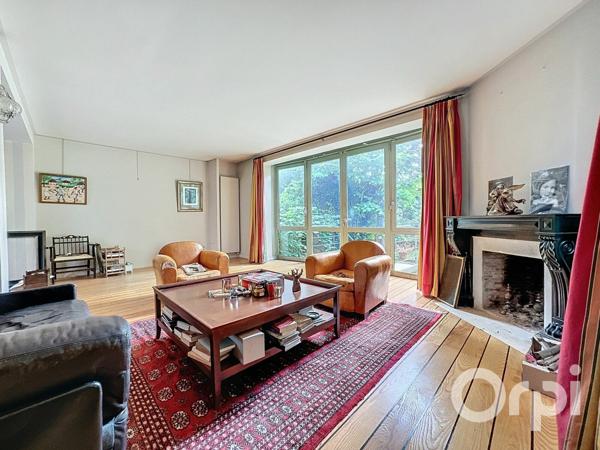 Maison à vendre    6 pièces • 180 m2 Châtillon