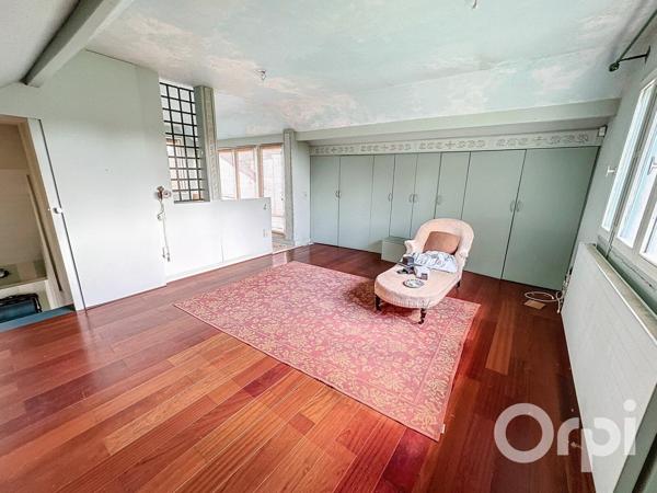 Maison à vendre    6 pièces • 180 m2 Châtillon