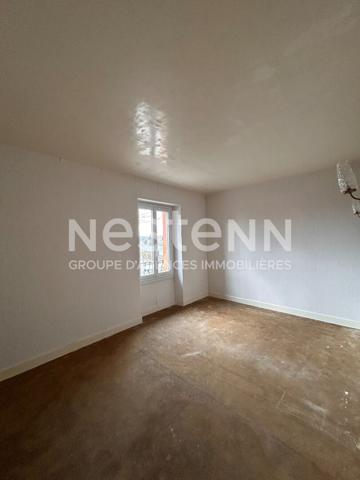 Maison 3 Pièces de 84 M² + Studio loué dans le Centre Ville d'Ussel  * 79500 € *
