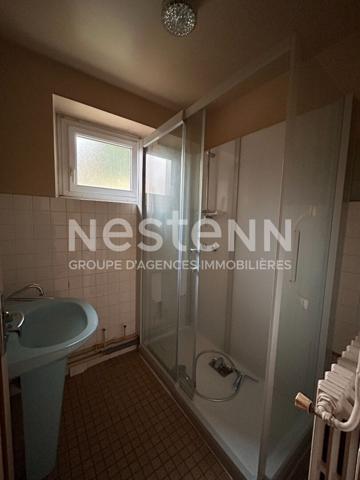 Maison 3 Pièces de 84 M² + Studio loué dans le Centre Ville d'Ussel  * 79500 € *