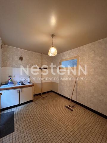 Maison 3 Pièces de 84 M² + Studio loué dans le Centre Ville d'Ussel  * 79500 € *