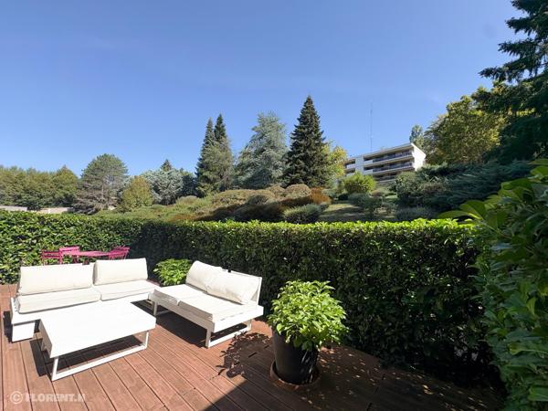 Appartement à CHARBONNIERES-LES-BAINS, 69260 - 5 pièces 110m²