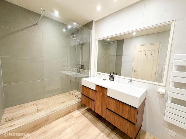 Appartement à CHARBONNIERES-LES-BAINS, 69260 - 5 pièces 110m²