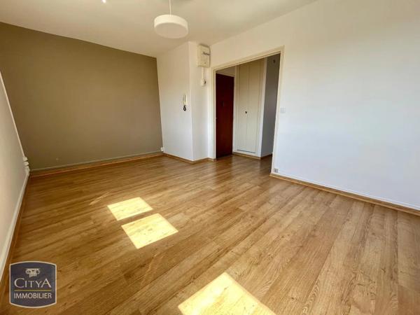 Appartement à louer 3 pièces 52m² Alençon (61000)