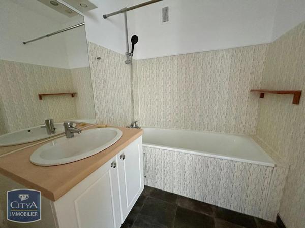 Appartement à louer 3 pièces 52m² Alençon (61000)