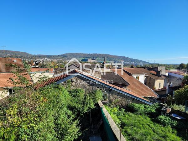 Coquette maison de village à rénover