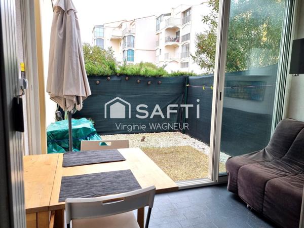 Appartement en rdj avec terrasse et emplacement véhicule.