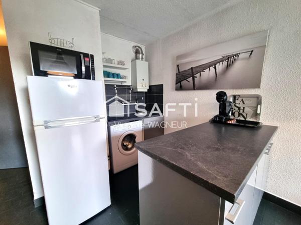 Appartement en rdj avec terrasse et emplacement véhicule.