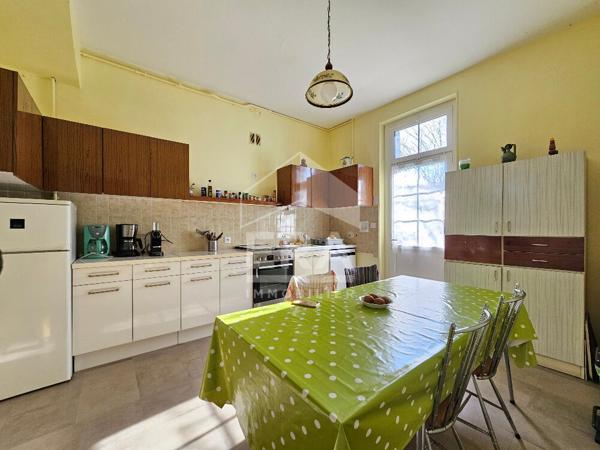 Maison La Couronne 5 pièce(s) 116 m2, proche Angoulême (16000)