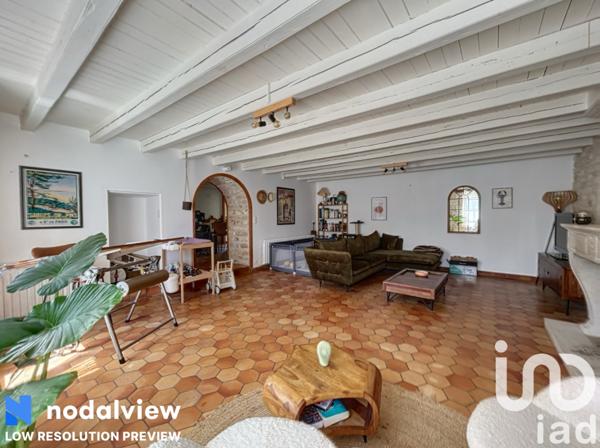 Maison à vendre 6 pièces 161 m² Saint-Just-Luzac