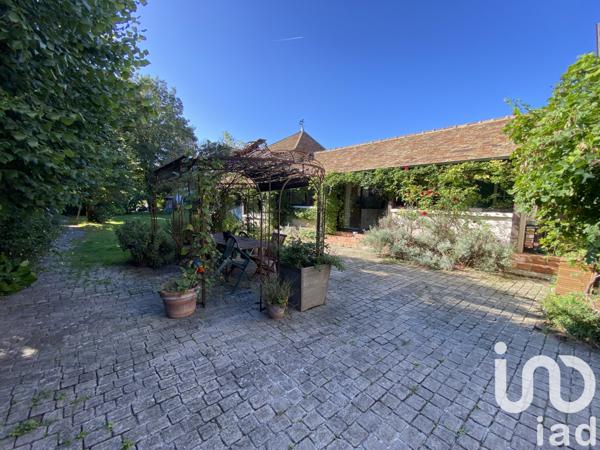 Maison à vendre 7 pièces 186 m² Saint-Fargeau-Ponthierry