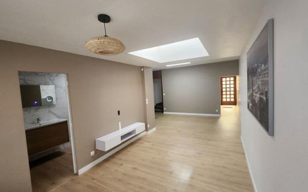 Maison à louer    5 pièces •  Feuchy