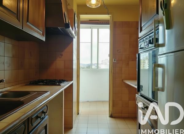 Appartement à vendre 4 pièces 62,81 m² Marseille 6