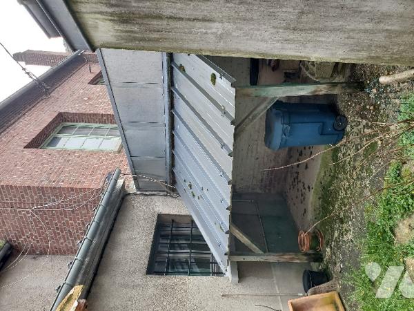 A VENDRE A AUMALE local mixte commerce/habitation proche du centre-ville