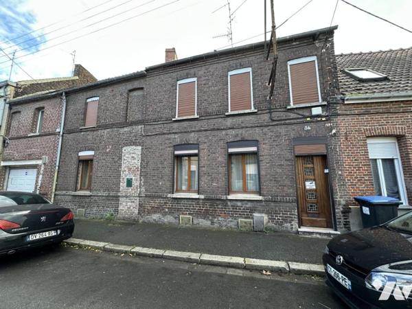 Maison de ville avec 3 garages - DENAIN