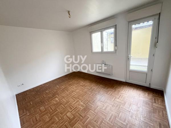 LOCATION : appartement de 2 pièces (50 m²) à CALAIS