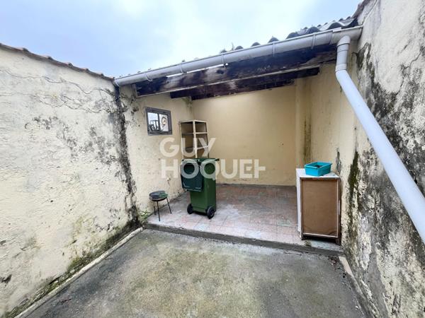 LOCATION : appartement de 2 pièces (50 m²) à CALAIS