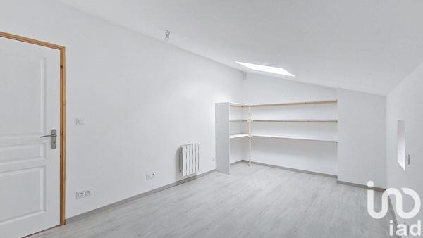 Location appartement 5 pièces 86 m² Saint-Julien-Molin-Molette