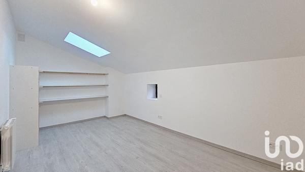 Location appartement 5 pièces 86 m² Saint-Julien-Molin-Molette