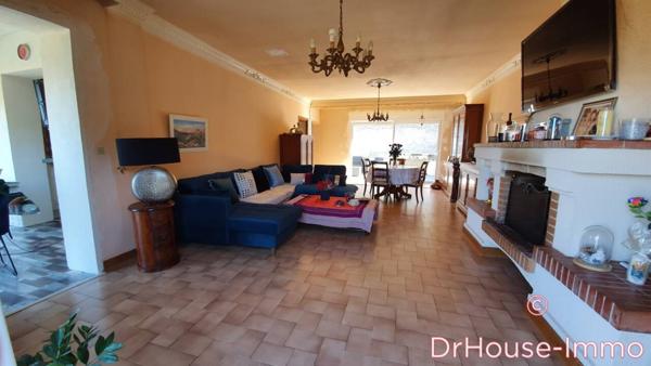 Commerce à vendre 10 pièces de 240 m²