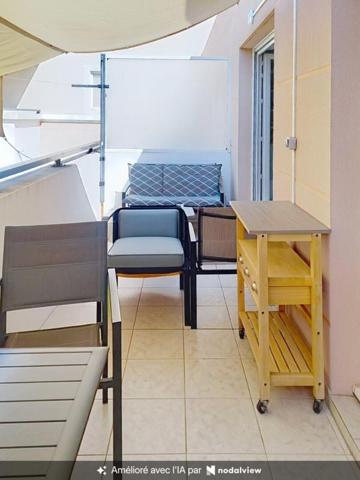 Le Luc en Provence, dans résidence sécurisée, appartement 2 pièces terrasse
